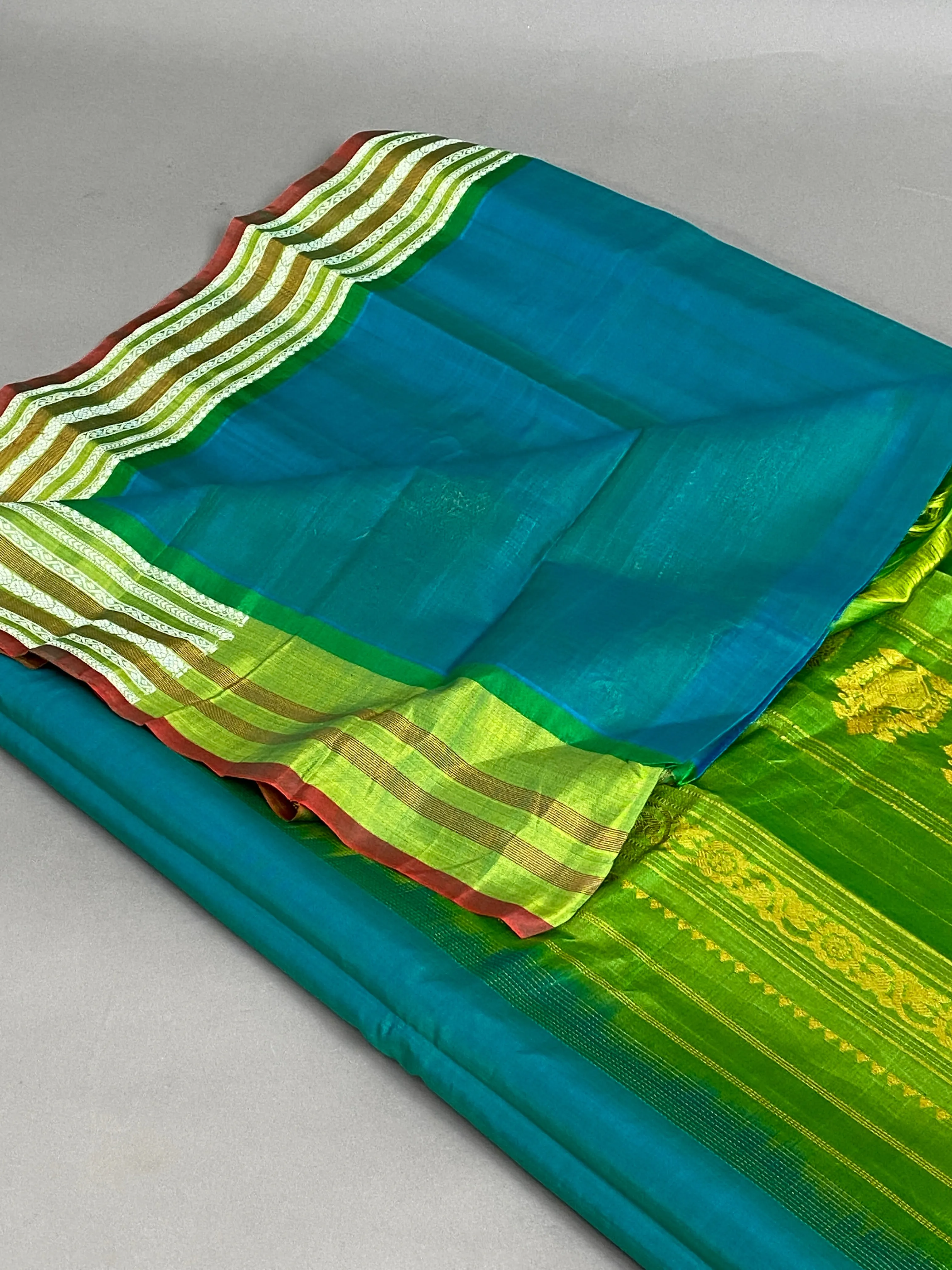 Gadwal Saree- Teal, Green and Maroon W/ Gold and white thread Zari (Attached Blouse Material)