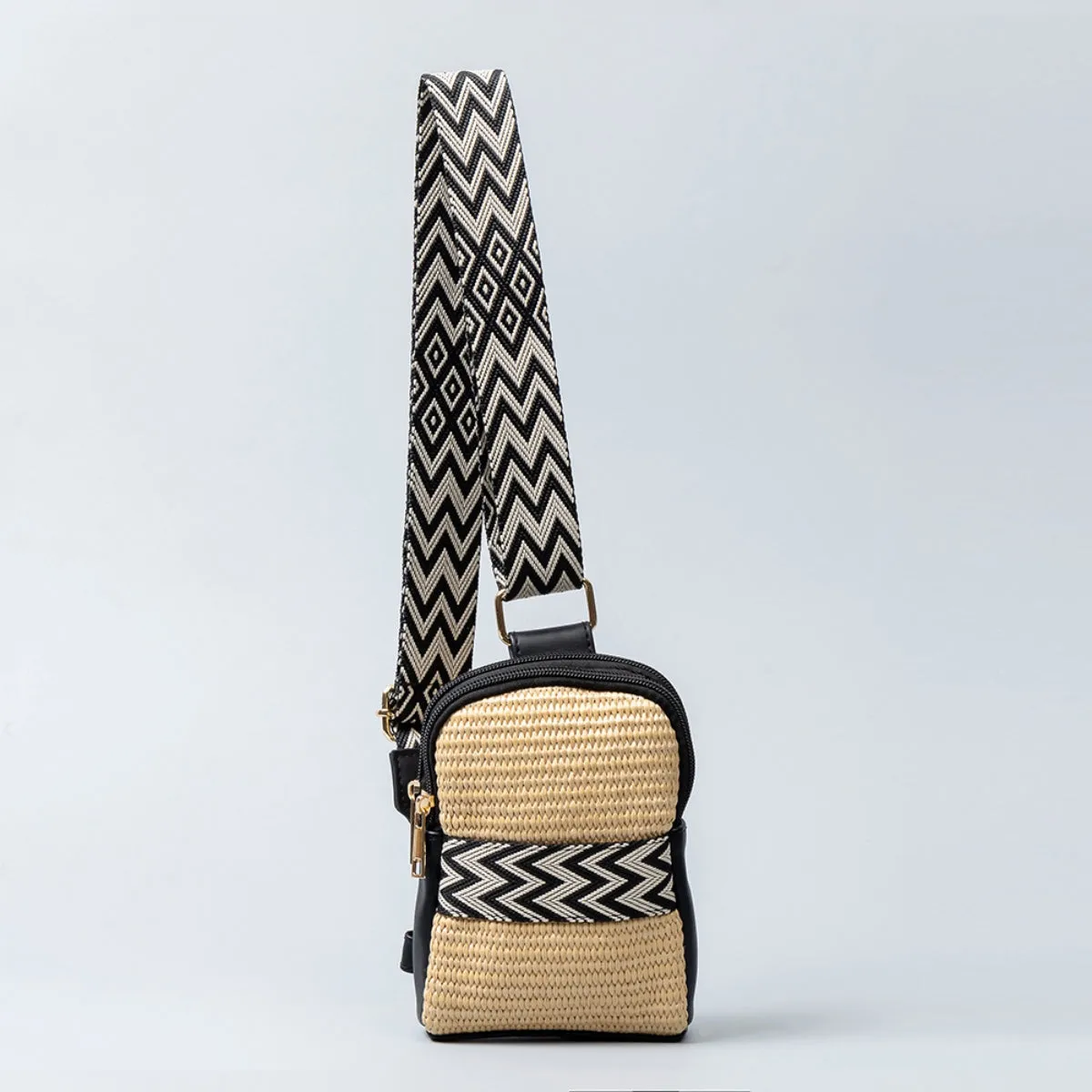 Luna Straw Crossbody
