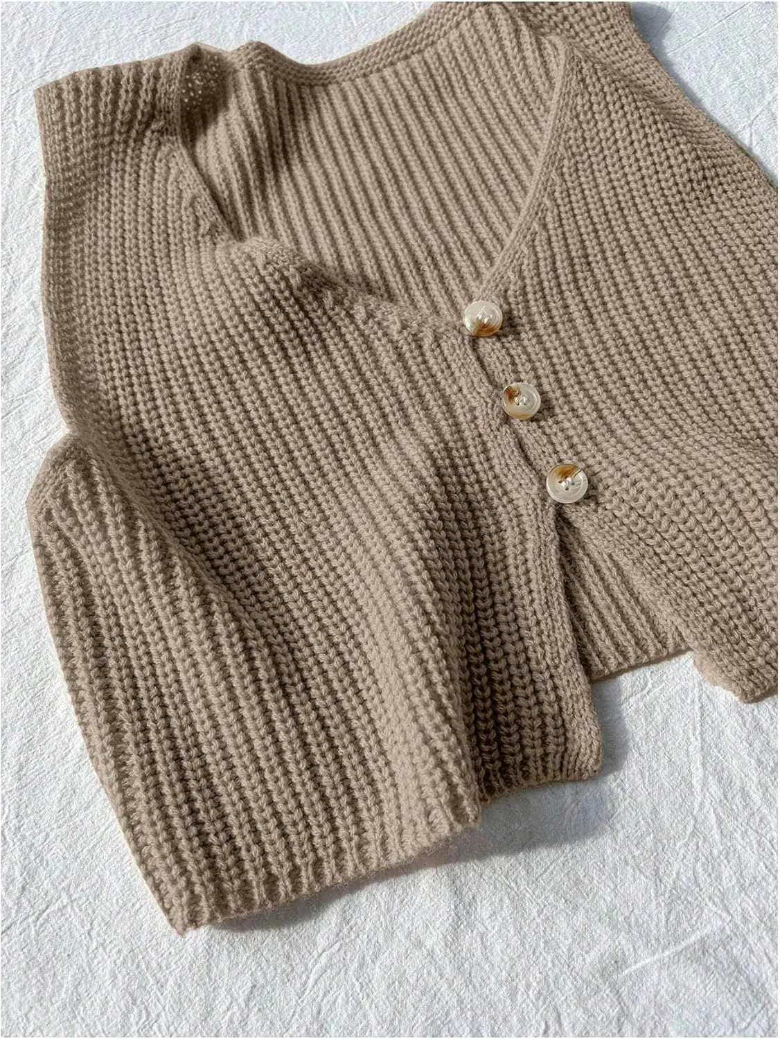 SweatyRocks Women's Button Front Sweater Vest Split V Neck Sleeveless Crop Knit Tops